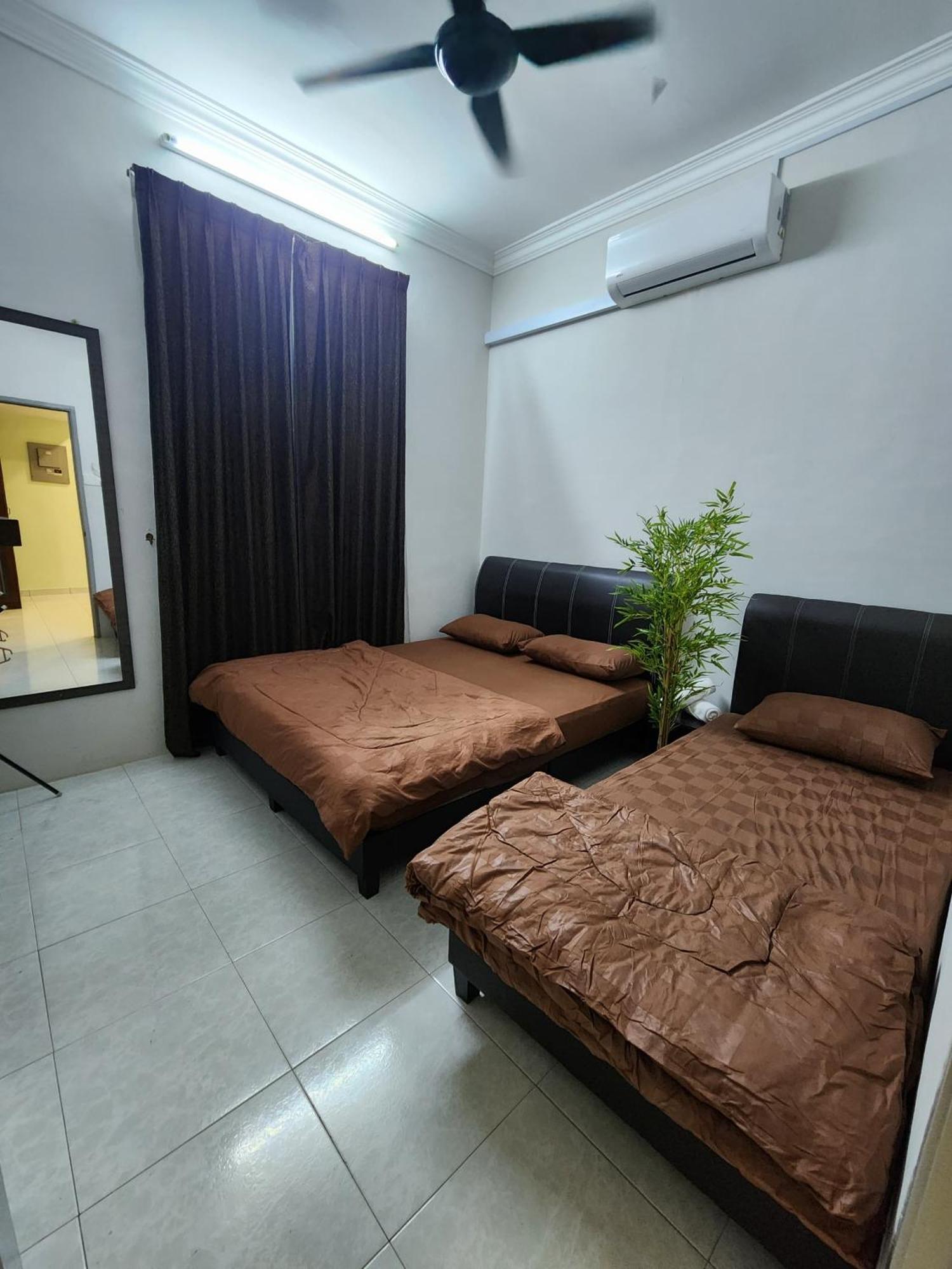 Galaxy Guest Home By Ipoh Maju Stay Kültér fotó