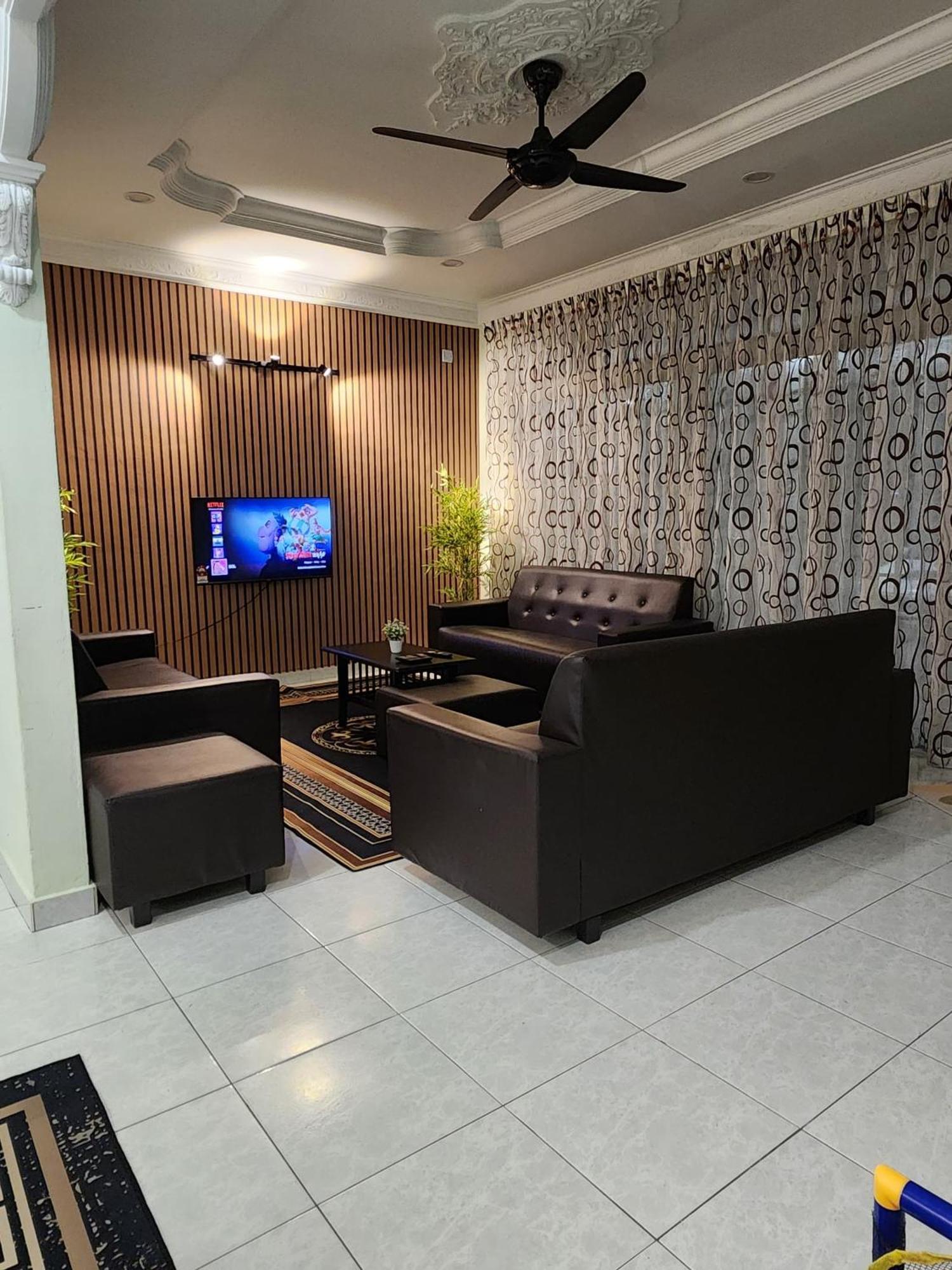 Galaxy Guest Home By Ipoh Maju Stay Kültér fotó